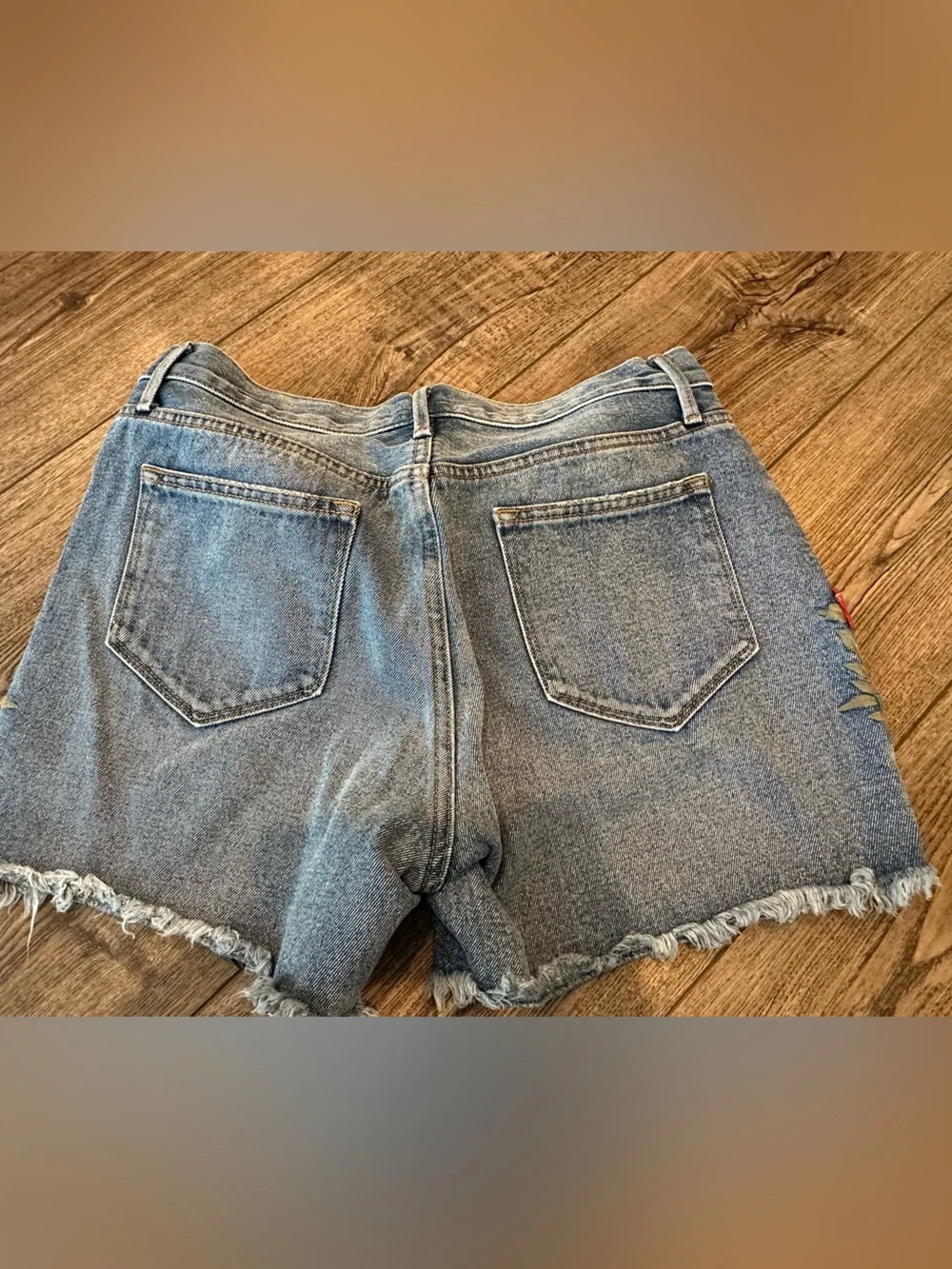 DRIFTWOOD Goldie Denim Embroidered Shorts 29 - Picture 5 of 7